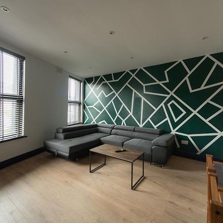 Lovely 2-Bed Apartment In Blackpool Secret House ภายนอก รูปภาพ