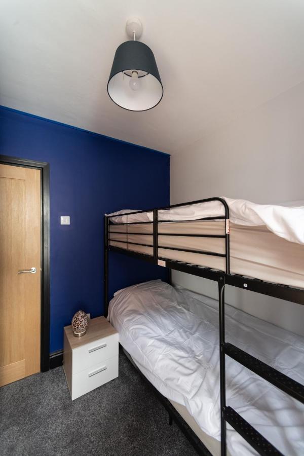 Lovely 2-Bed Apartment In Blackpool Secret House ภายนอก รูปภาพ
