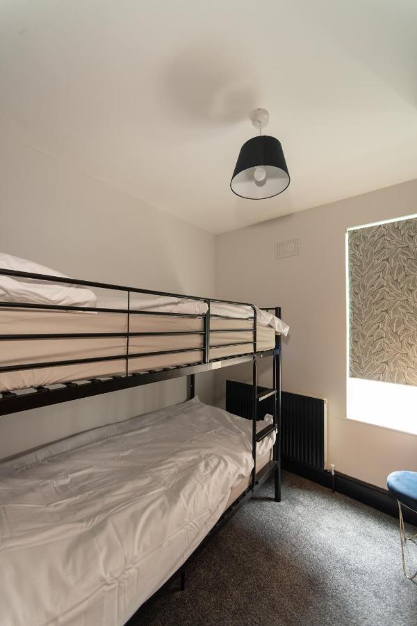 Lovely 2-Bed Apartment In Blackpool Secret House ภายนอก รูปภาพ
