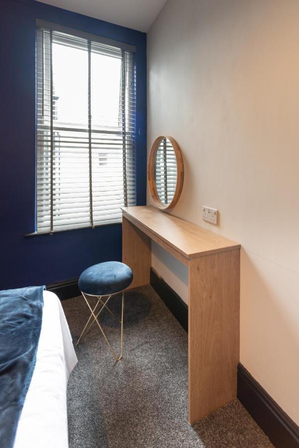 Lovely 2-Bed Apartment In Blackpool Secret House ภายนอก รูปภาพ